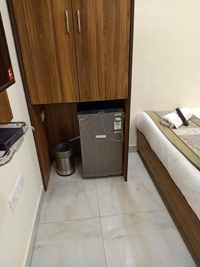 Hotel Ashyana - Near To Grant Road Station Bombaj Zewnętrze zdjęcie