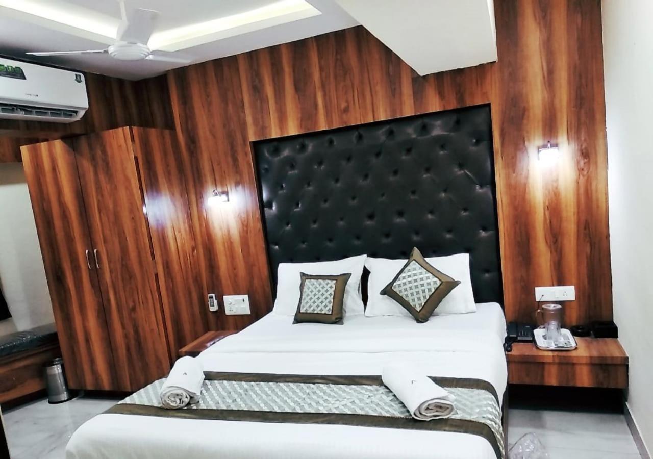 Hotel Ashyana - Near To Grant Road Station Bombaj Zewnętrze zdjęcie