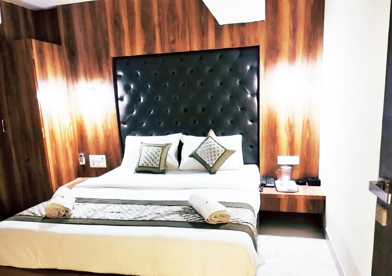 Hotel Ashyana - Near To Grant Road Station Bombaj Zewnętrze zdjęcie
