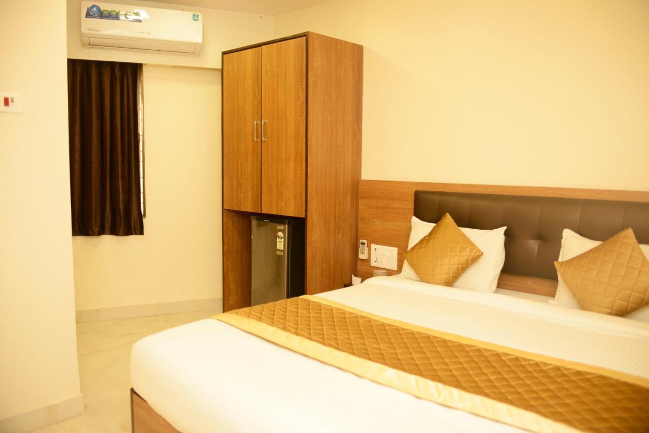 Hotel Ashyana - Near To Grant Road Station Bombaj Zewnętrze zdjęcie