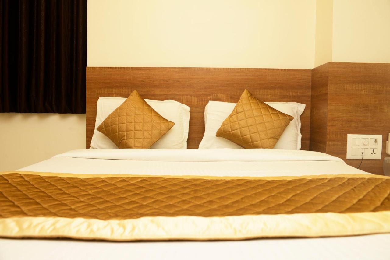 Hotel Ashyana - Near To Grant Road Station Bombaj Zewnętrze zdjęcie