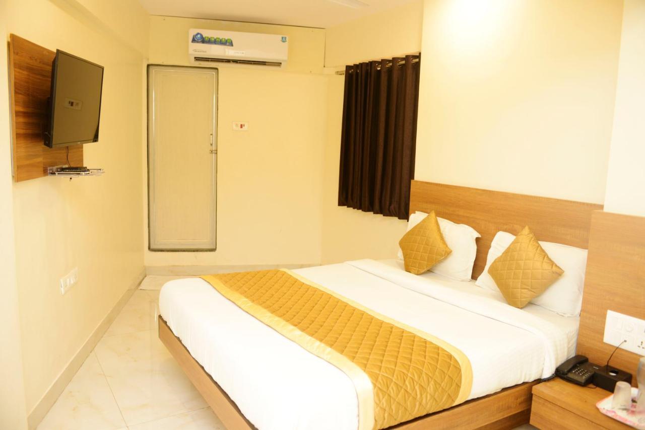 Hotel Ashyana - Near To Grant Road Station Bombaj Zewnętrze zdjęcie
