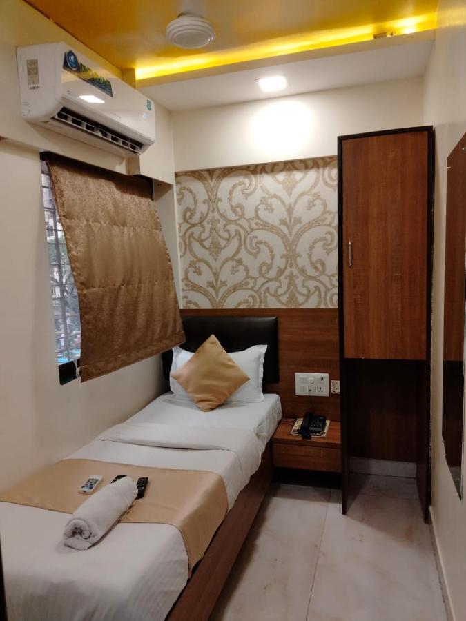 Hotel Ashyana - Near To Grant Road Station Bombaj Zewnętrze zdjęcie
