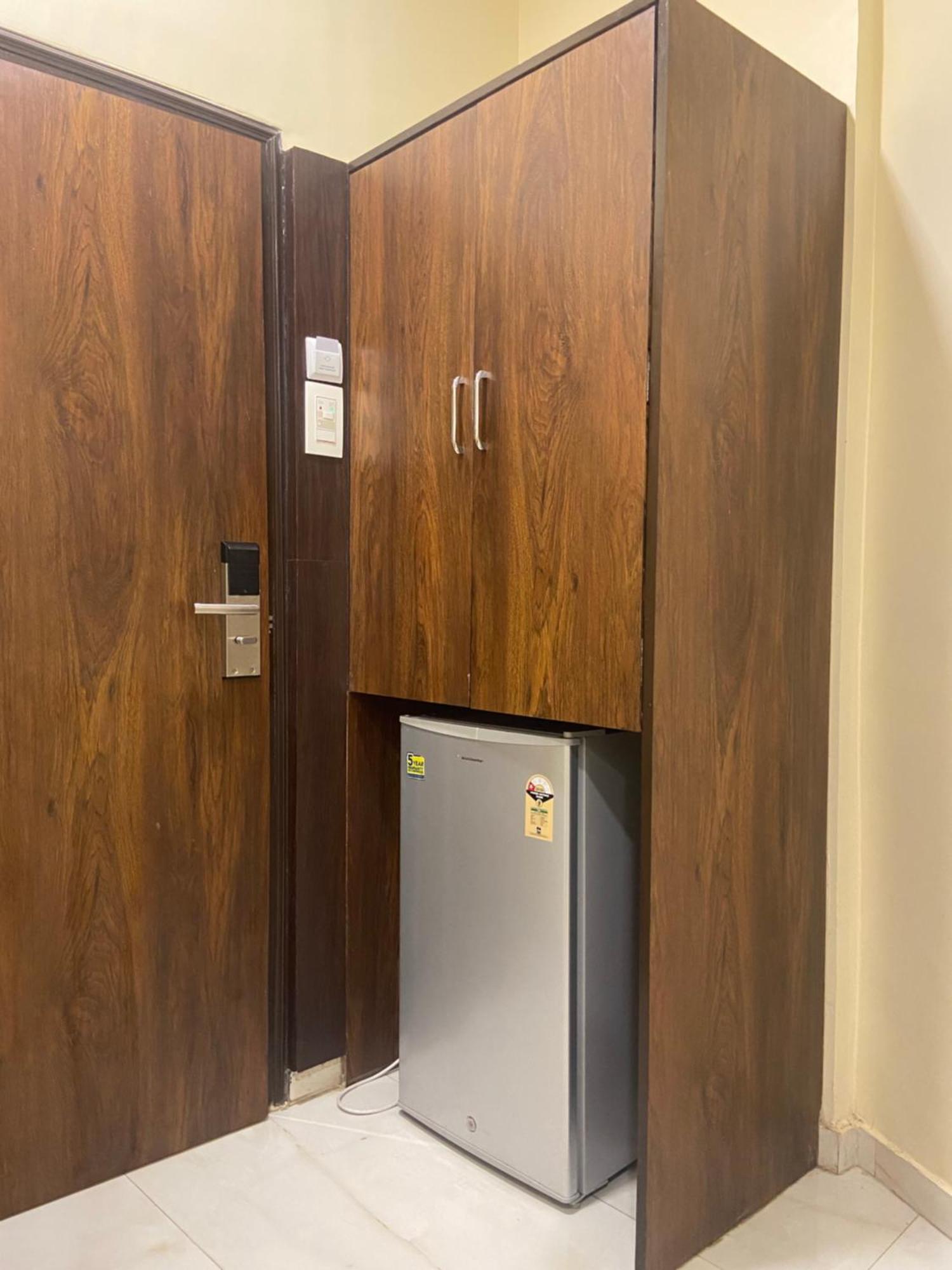 Hotel Ashyana - Near To Grant Road Station Bombaj Zewnętrze zdjęcie