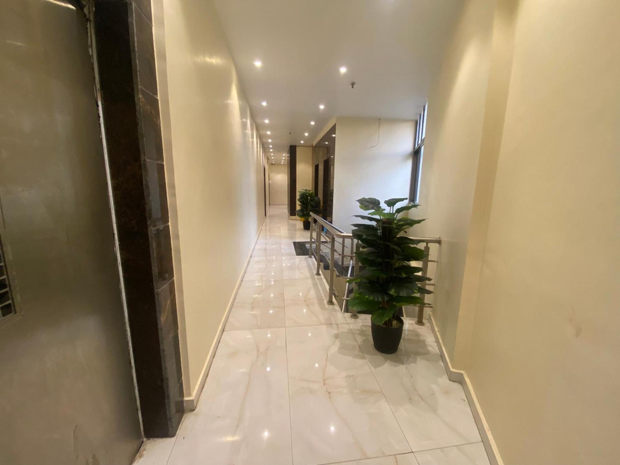 Hotel Ashyana - Near To Grant Road Station Bombaj Zewnętrze zdjęcie